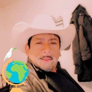 Meet your Posher, Victor